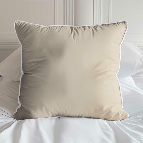 Poszewka satynowa 40x40 beżowa jasna z lamówką Mako Satin 62 Poszewka satynowa 40x40 beżowa jasna z lamówką Mako Satin 62