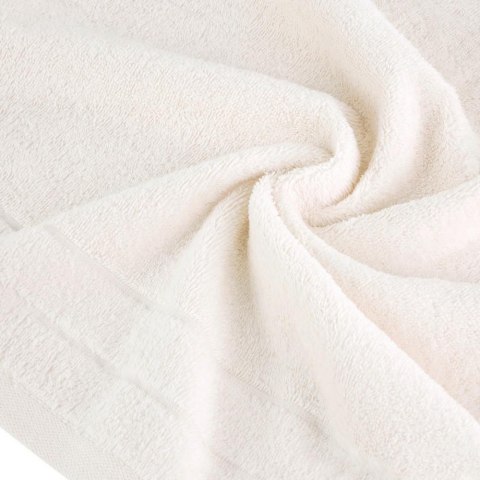 Ręcznik Damla 70x140 różowy jasny 500g/m2 Eurofirany
