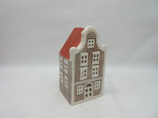 HYTTE Domek ceramiczny 8,5x7,5x16,3 cm