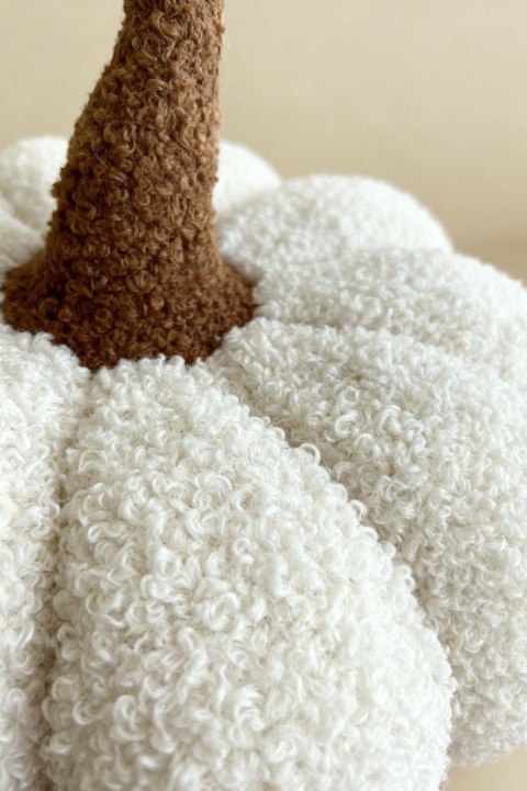 Poduszka dekoracyjna dynia boucle biała 25x25 - jesienna ozdoba do salonu i dekoracja na Halloween