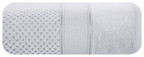 Ręcznik Jessi 70x140 srebrny frotte 500g/m2 z fakturą wytłaczanej krateczki i welurową bordiurą Eurofirany Ręcznik Jessi 70x140 srebrny frotte 500g/m2 z fakturą wytłaczanej krateczki i welurową bordiurą Eurofirany