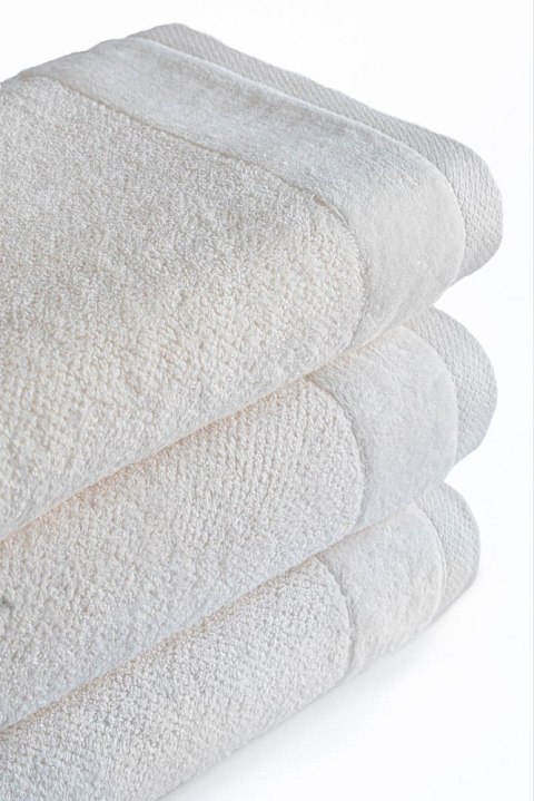 Ręcznik Vito 50x90 kremowy frotte bawełniany 550g/m2 Ręcznik Vito 50x90 kremowy frotte bawełniany 550g/m2